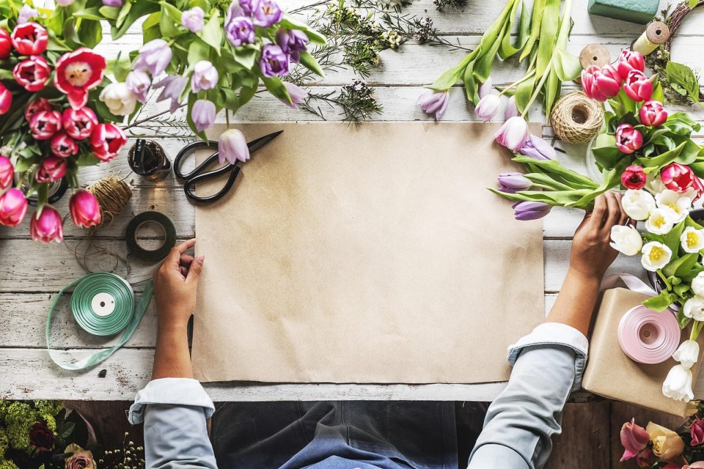 copy, craft, florist, floral, beautiful flowers, paper, hands, empty, flowers, nature, blank, creative, flower wallpaper, decoration, art, romantic, flower background, present, arrangement, wallpaper for girls
